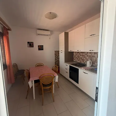 Villa Danica App7 Apartment Pakoštane