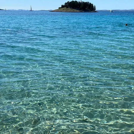 Villa Danica App7 * Pakoštane